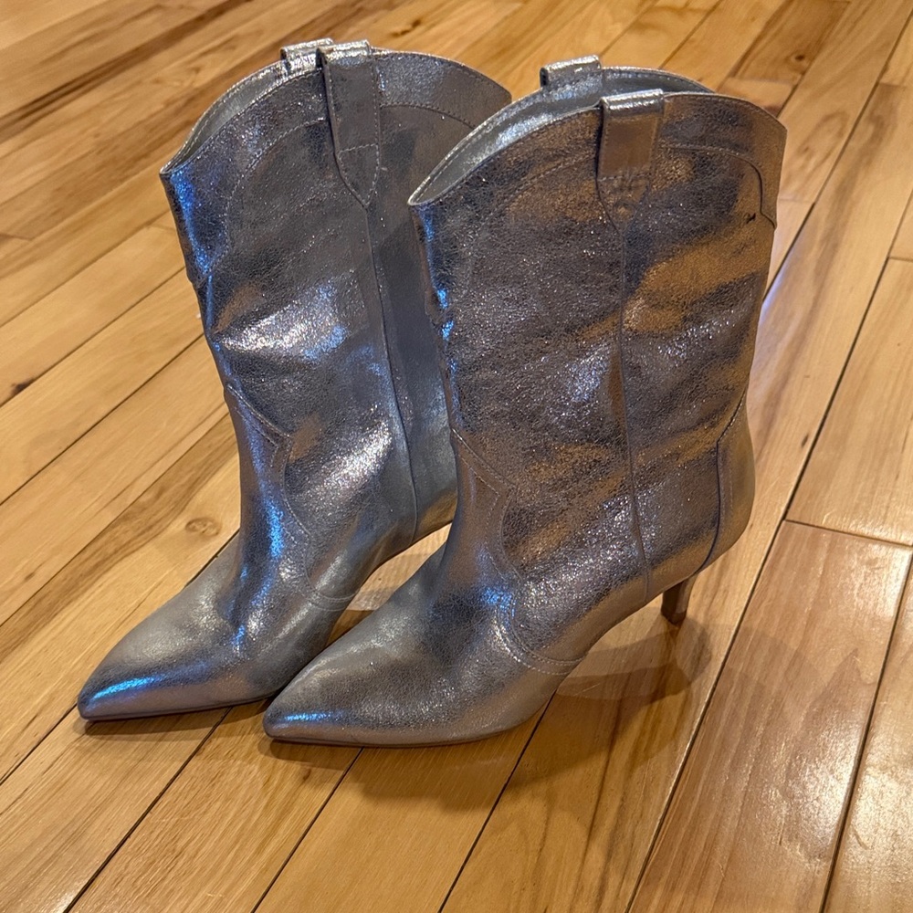 Dolce Vita Silver Metallic Pointed-Toe Mid-Calf Boots with Slim Heel size 8.5